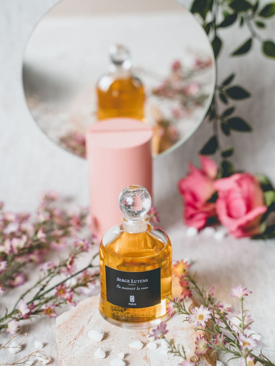 Afnan Bleeding Roses fragrance bottle