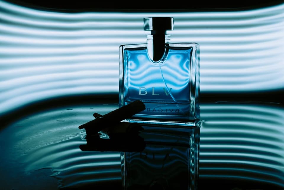 Giorgio Armani Acqua di Gio fragrance bottle